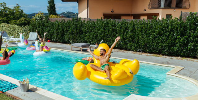 Bazén – výhody, nevýhody, základní péče